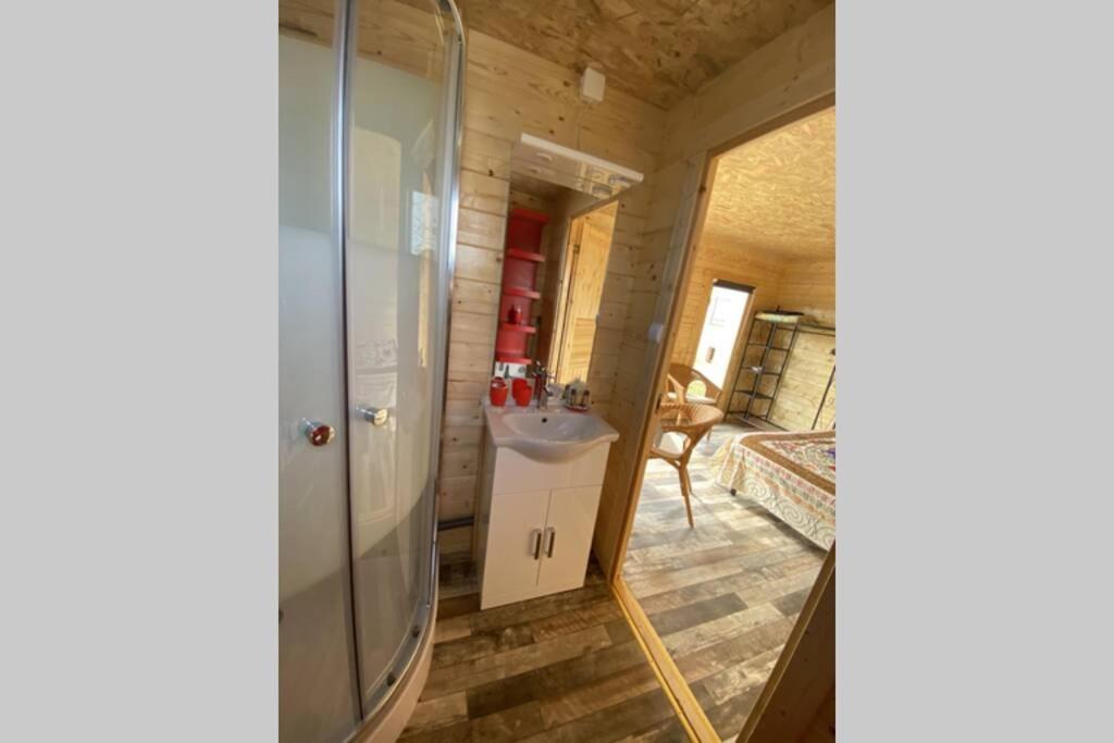 Charmant Chalet Pour 2 Personnes Spa Prive Massillargues-Attuech Ngoại thất bức ảnh