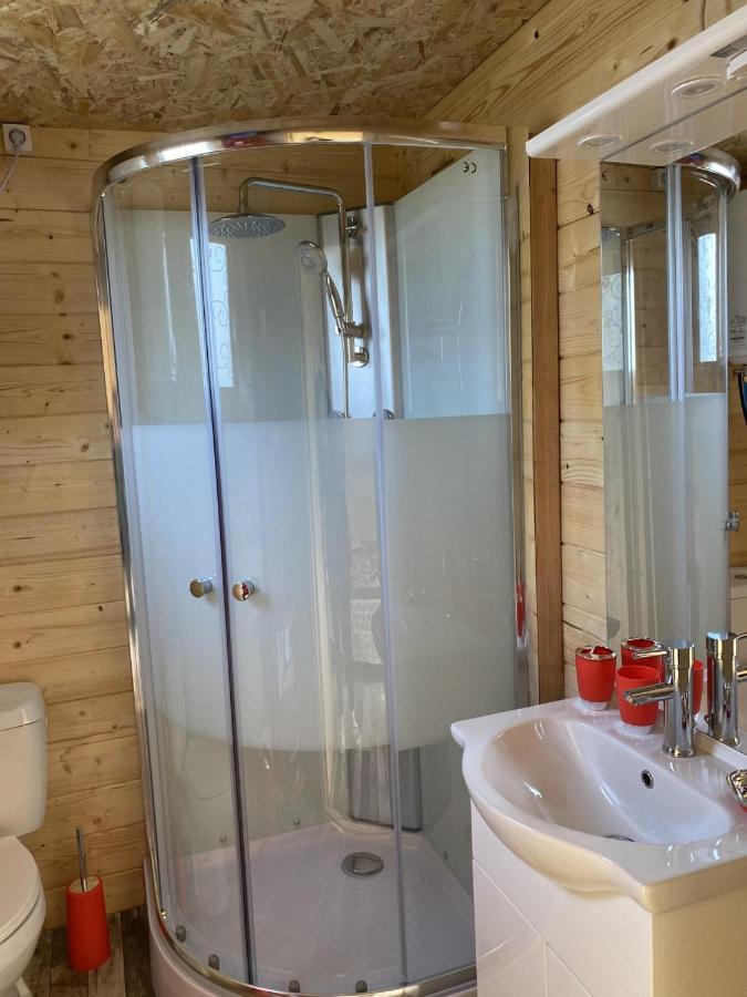Charmant Chalet Pour 2 Personnes Spa Prive Massillargues-Attuech Ngoại thất bức ảnh