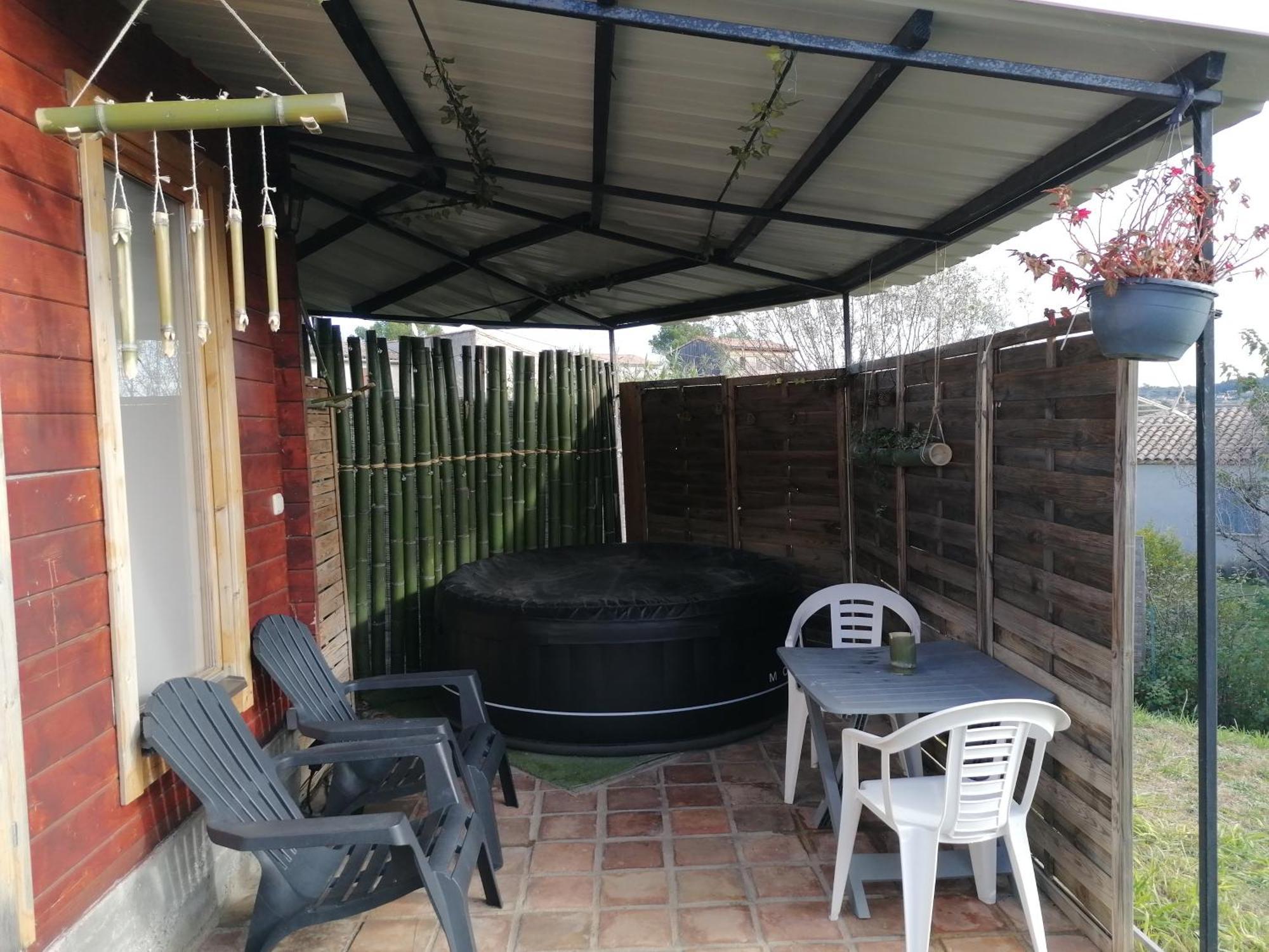 Charmant Chalet Pour 2 Personnes Spa Prive Massillargues-Attuech Ngoại thất bức ảnh